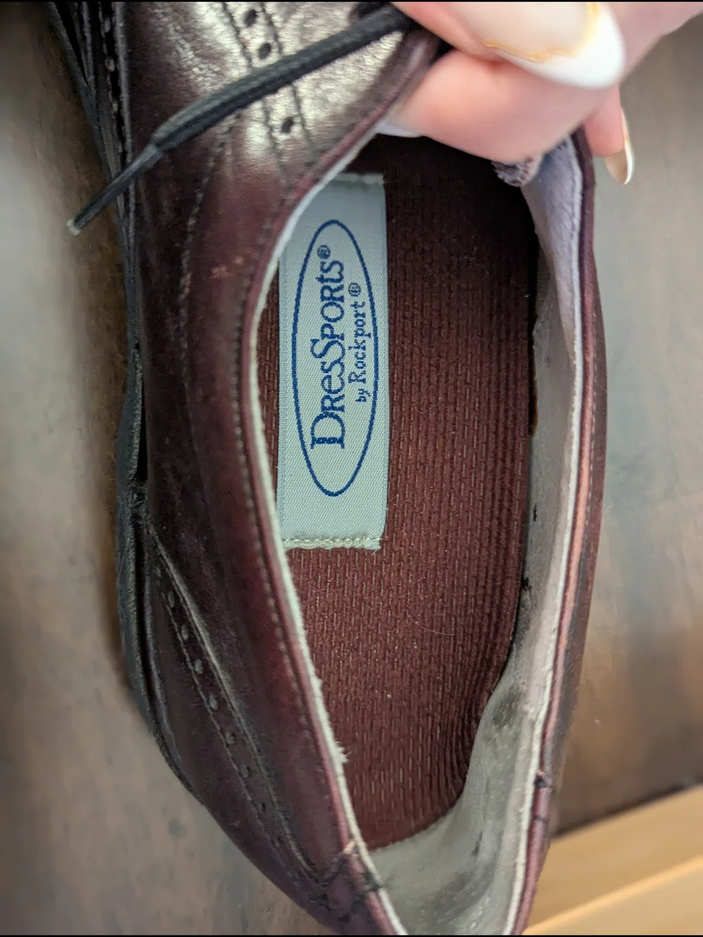 Rockport Dressports Men's Sz 8.5M Burgundy Leather Wingtip Oxford  Vibram